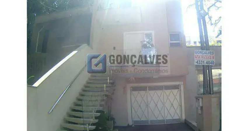 Sobrado à venda em Vila Lusitânia, SBC - 3 dormitórios, 4 vagas, 258 m²