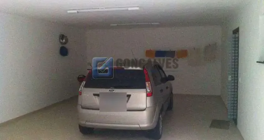 Sobrado à venda em Santa Terezinha, SBC – 3 dormitórios, 4 vagas, espaço gourmet