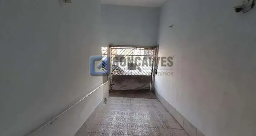 Sobrado à venda no Bairro Cerâmica, São Caetano do Sul/SP, com 340m² e 2 Dormitórios sendo 2 suítes.