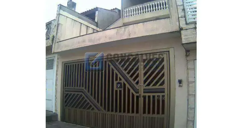 Sobrado à venda no Montanhão, São Bernardo do Campo – 3 quartos, 2 vagas, 248 m²