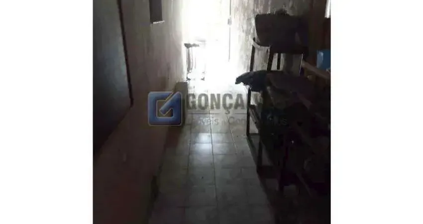 Casa à venda em São Bernardo do Campo – 4 dormitórios, 4 vagas, 330m² de terreno