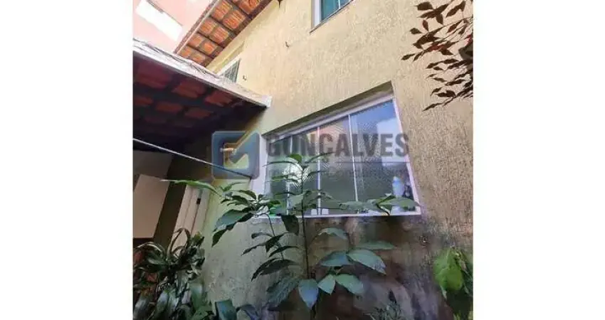 Sobrado residencial com 3 quartos em Nova Petrópolis, SBC • 148,91 m² • R$ 495.000