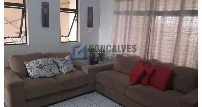Casa Residencial 3 Quartos com 2 Vagas no Centro de Diadema – R$ 510.000