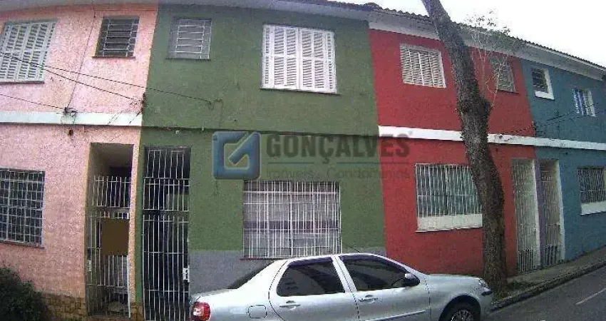 Sobrado à Venda com Quintal em Vila Assunção – 2 Quartos, 2 Banheiros