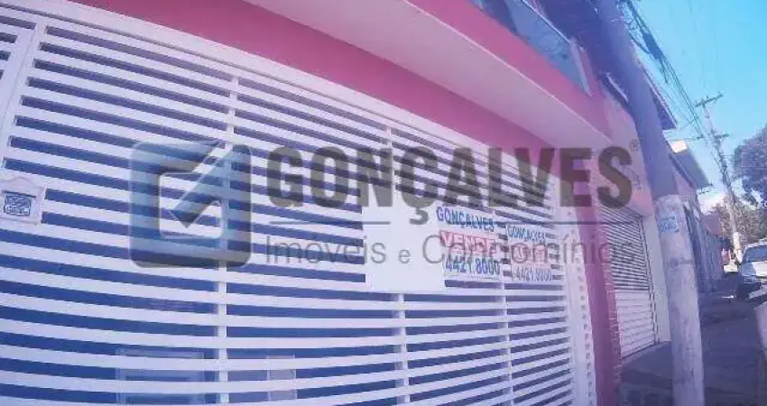 Sobrado à venda em Vila Palmares, Santo André – 3 suítes, 3 vagas