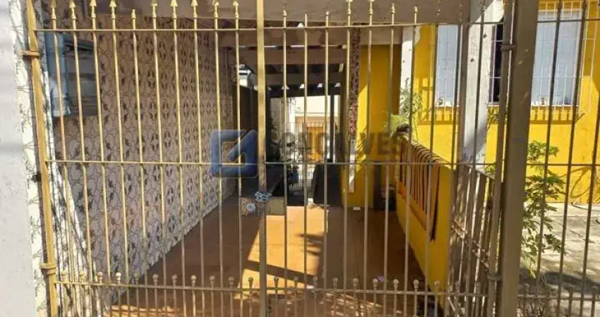Casa à venda no bairro independência em são bernardo do campo com terreno de 250m² e 2 dormitorios.