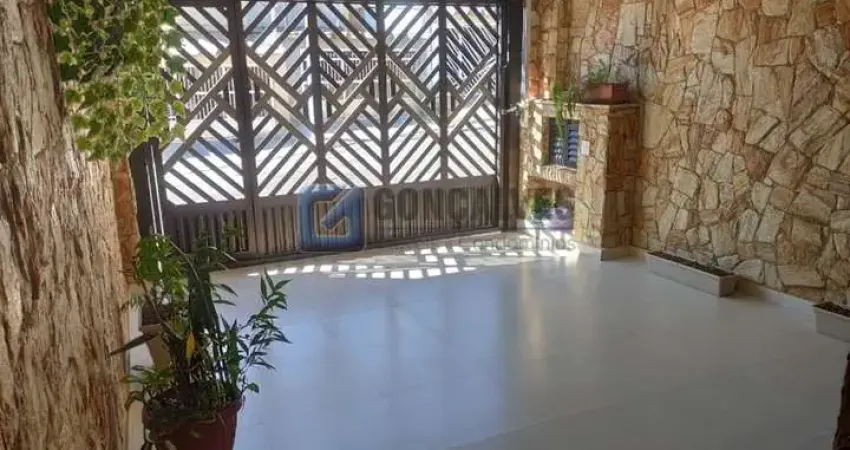 Casa com 3 quartos à venda na ANTONIO ANGELO CUZZIOL, R, Taboão, São Bernardo do Campo