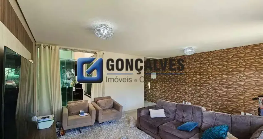 Sobrado 03 dormitórios/suítes a venda - Santa Terezinha- em São Bernardo do Campo/SP