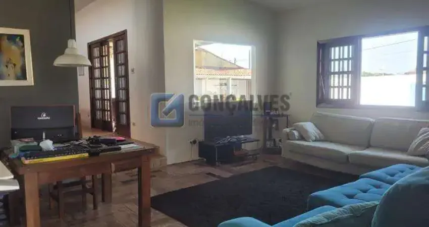 Casa com 4 quartos à venda na SALVINO DE SOUZA BARRETO, R, Jardim Santa Terezinha, Itanhaém