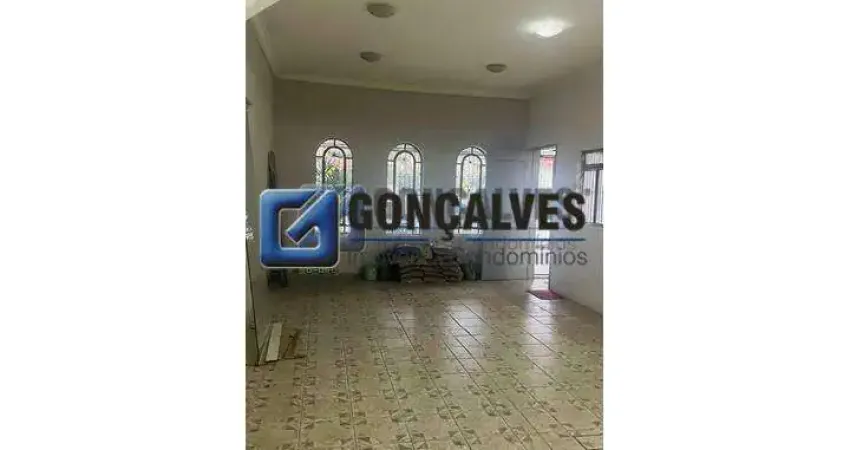 Casa 3 Quartos com Suíte, Quintal e Churrasqueira em Vila Assunção, Santo André