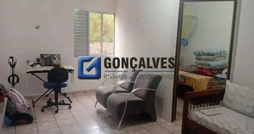 Sobrado Residencial com 2 Quartos, 1 Suíte e 2 Vagas em Batistini, SBC