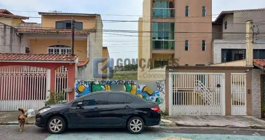 Terreno à venda na AGAMENOM MAGALHAES, R, Parque Gerassi, Santo André