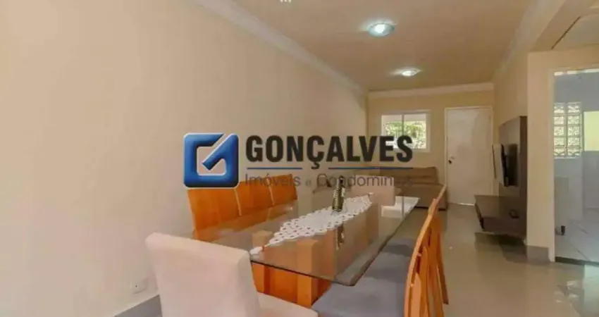 Sobrado residencial em Bangú, Santo André – 133 m², 4 quartos (1 suíte)