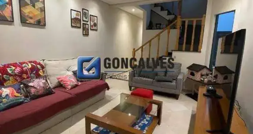 Sobrado Residencial com 4 Quartos, 2 Suítes, Varanda Gourmet e 4 Vagas em Vila Camilópolis, Santo André