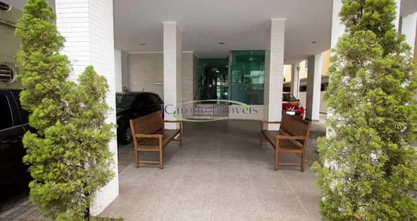 Apartamento a 1 Quadra da Praia do Boqueirão em Santos / SP