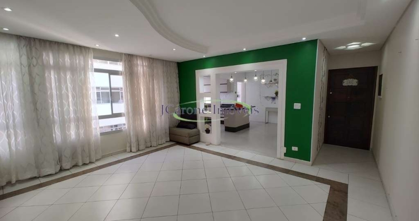 Venda de apartamento reformado no Edifício Karima, com 3 quartos, 2 suítes e varanda a 1 quadra da Praia do Embaré -  Santos