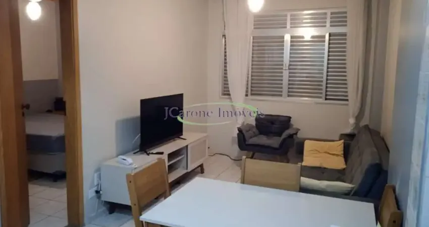 Apartamento  a venda mobiliado em prédio frente Mar em ecelente localização na Praia do Embaré em Santos / SP
