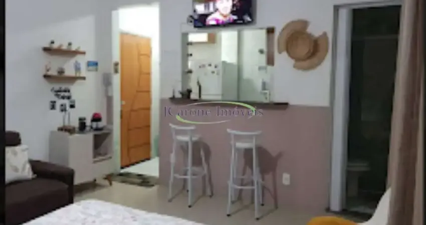 Oportunidade de investimento  em kitnet reformada e mobiliada a poucos metros da praia do josé menino em santos / sp