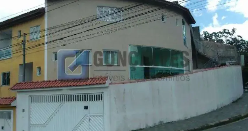 Sobrado 3 dormitórios sendo 1 suite, 220 mts² no bairro jardim las vegas em santo andré