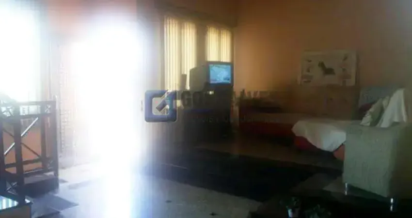 Casa com 3 quartos à venda na Rua Javaés, Vila Eldízia, Santo André