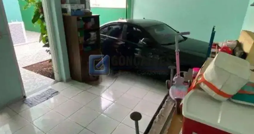 Casa com 3 quartos à venda na ARAPUA, R, Santa Maria, São Caetano do Sul