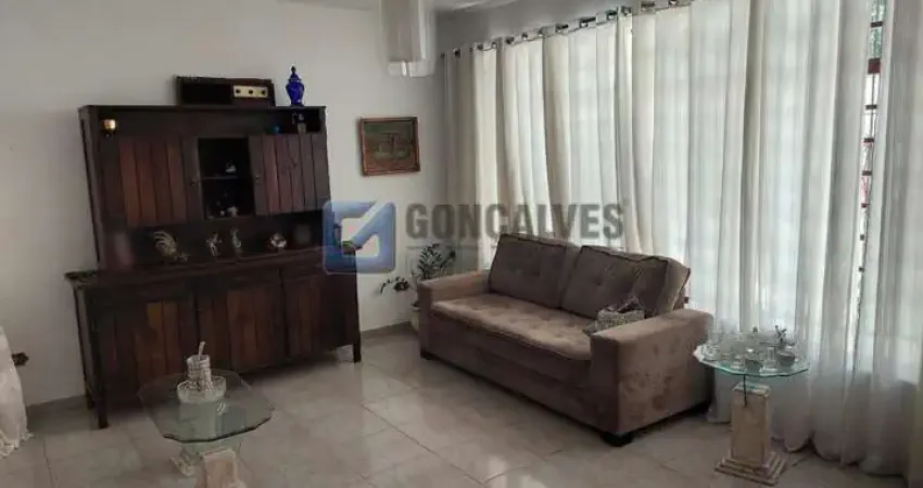 Casa com 3 quartos para alugar na Alameda Nove de Outubro, Jardim do Mar, São Bernardo do Campo