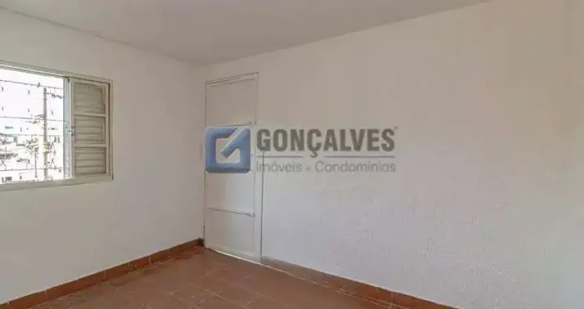 Casa com 2 quartos para alugar na ARGONAUTAS, R, Jardim do Estádio, Santo André