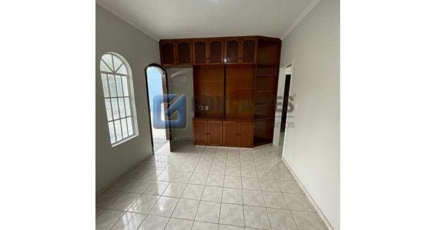 Casa com 2 quartos para alugar na GROENLANDIA, R, Independência, São Bernardo do Campo
