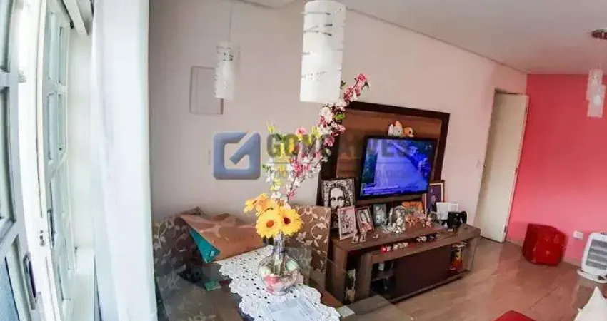 Casa com 3 quartos para alugar na SUICA, R, Parque das Nações, Santo André