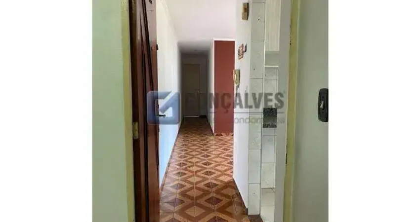 Apartamento com 2 quartos para alugar na TIRADENTES, R, Santa Terezinha, São Bernardo do Campo