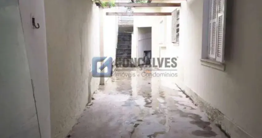 Casa com 3 quartos para alugar na Rua Paulo Harris, Vila Floresta, Santo André