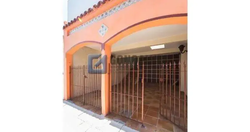 Casa com 3 quartos para alugar na Rua Nicola Adamo, Jardim Três Marias, São Bernardo do Campo