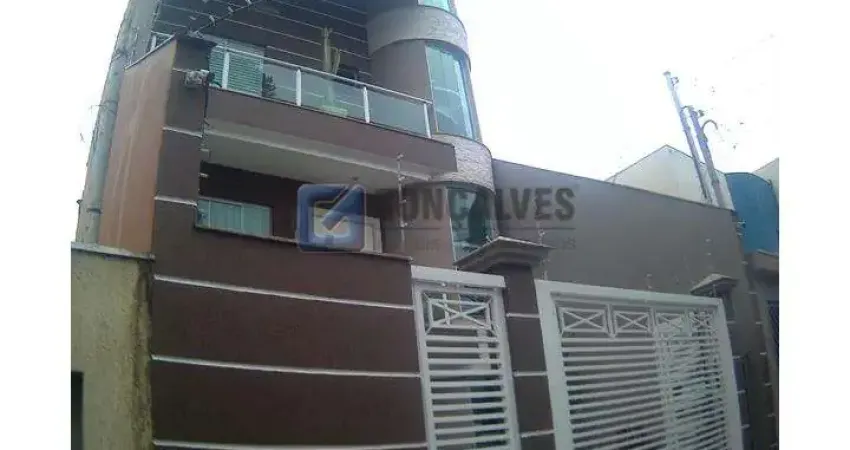 Casa com 3 quartos para alugar na JAIR FONGARO, R, Rudge Ramos, São Bernardo do Campo