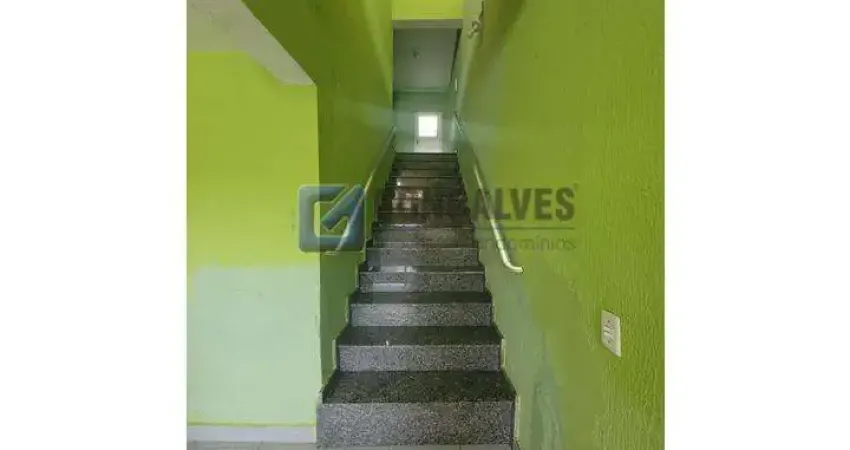 Casa com 2 quartos para alugar na ITUA, R, Jardim Petroni, São Bernardo do Campo