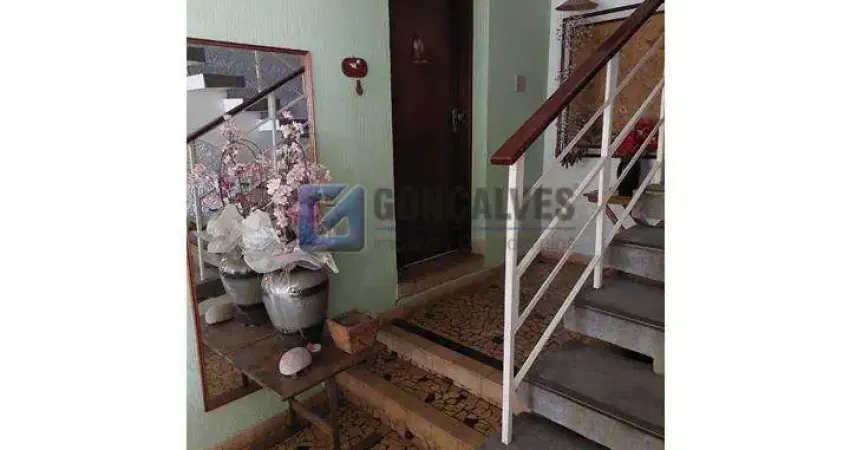 Casa com 4 quartos para alugar na ATLANTICA, R, Jardim do Mar, São Bernardo do Campo