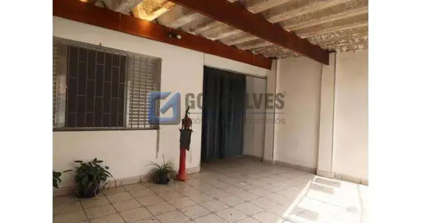 Casa com 5 quartos para alugar na Rua Barão do Rio Branco, Vila Eldízia, Santo André
