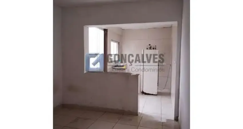 Casa com 2 quartos para alugar na MANOEL DE LIMA, R, Ferrazópolis, São Bernardo do Campo