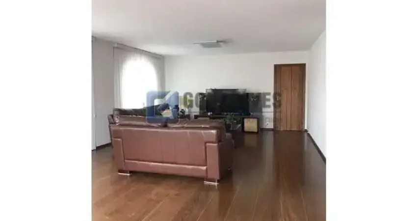 Apartamento com 4 quartos para alugar na CAMPOS SALES, R, Centro, Santo André