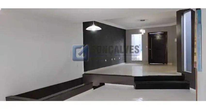 Casa com 3 quartos para alugar na BULGARIA, R, Parque das Nações, Santo André