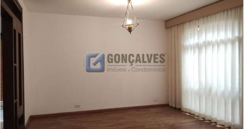 Casa com 3 quartos para alugar na RUTH PINTO DE CAMARGO, R, Nova Petrópolis, São Bernardo do Campo