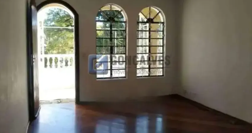 Casa com 3 quartos para alugar na DAS OLIVEIRAS, R, Jardim, Santo André
