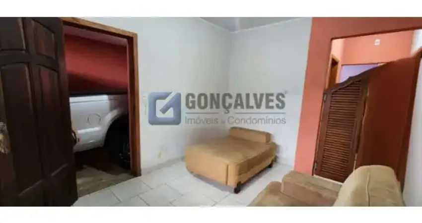 Casa com 2 quartos para alugar na JOAO CAVINATO, R, Centro, São Bernardo do Campo