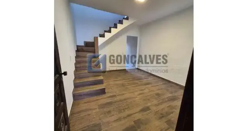 Casa com 2 quartos para alugar na MARIA TUDOR, PC, Jordanópolis, São Bernardo do Campo
