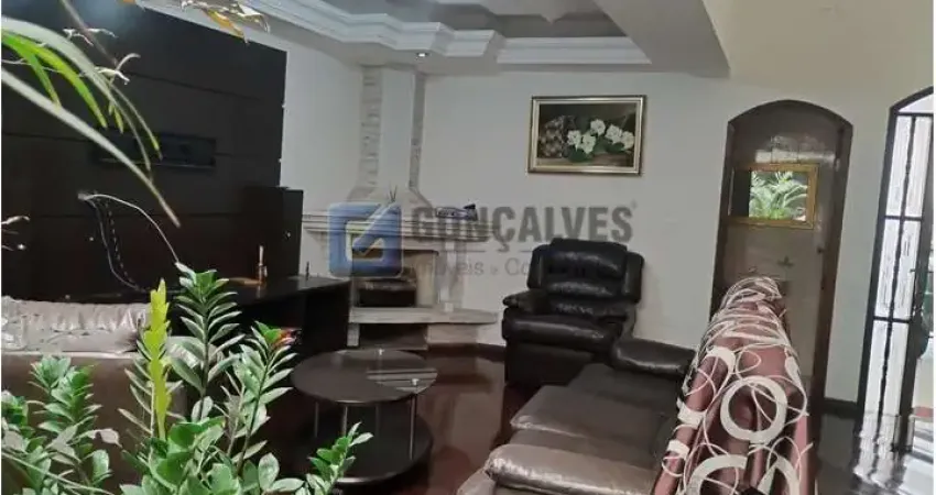 Casa com 4 quartos para alugar na MIGUEL GOBBI, R, Vila Euclides, São Bernardo do Campo