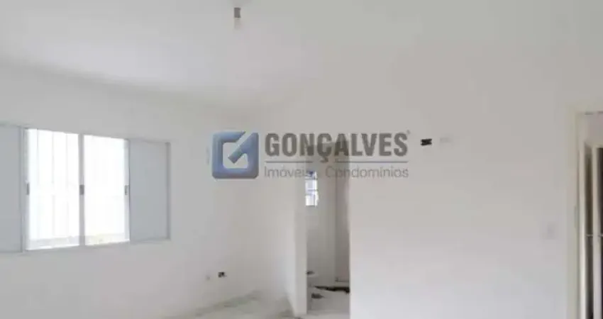 Casa com 2 quartos para alugar na Rua José Coppini, Centro, São Bernardo do Campo