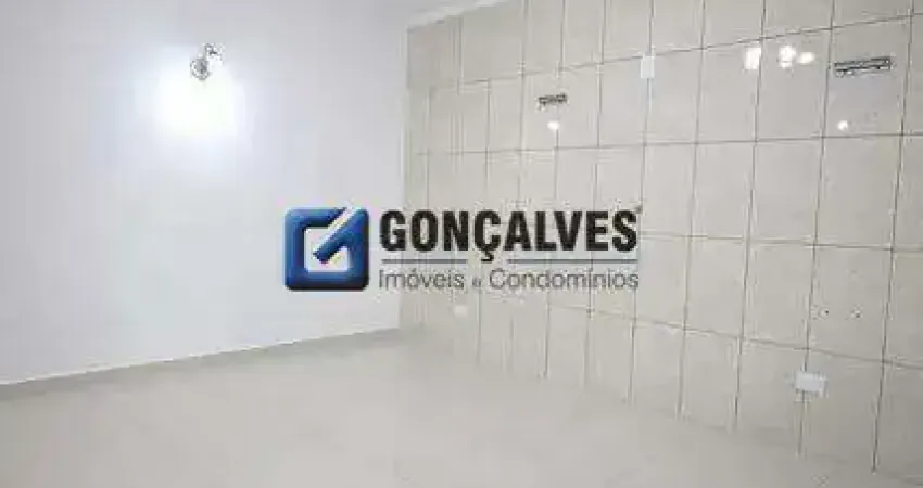 Sobrado para Aluguel na Vila Metalúrgica, Santo André – 2 Quartos, Amplo Espaço