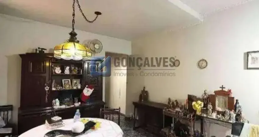 Sobrado 03 dormitórios, 01 suíte - Locação - Pq São Diogo-Próximo ao Parque Rafael Lazzuri-São Bernardo do Campo