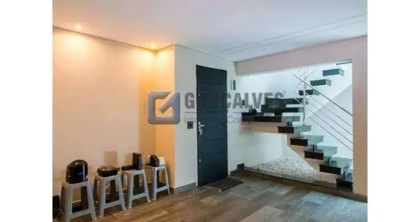 14881, Sobrado, para aluguel, para alugar, 5.500,00,Jardim Cristiane, Santo André,3 quartos