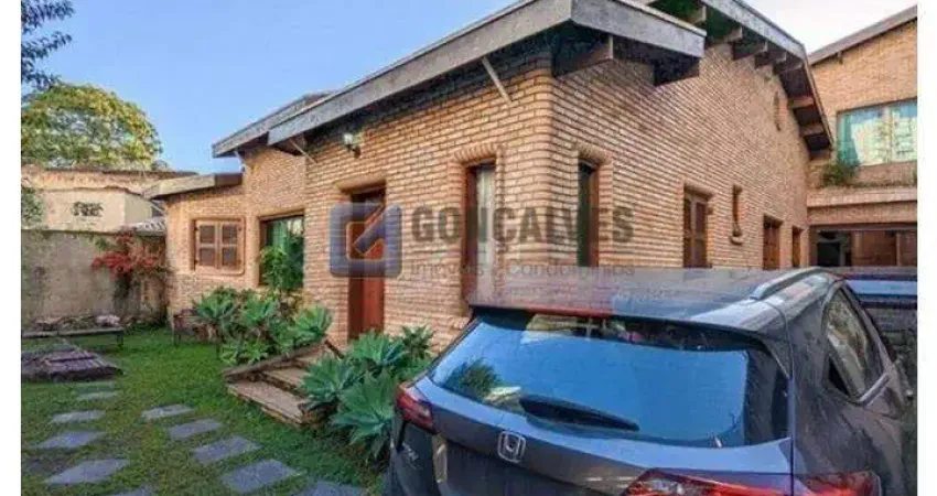 Sobrado para Aluguel no Centro de São Bernardo do Campo – 6 Quartos, 4 Suítes, 4 Vagas