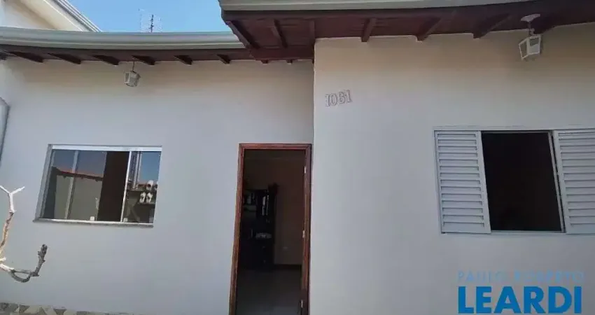 Casa com 3 quartos à venda no Jardim das Acácias, Poços de Caldas 